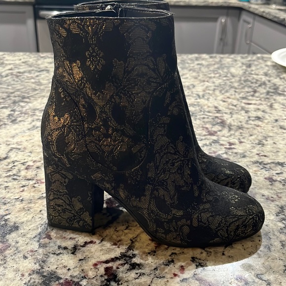 Marc Fisher boots - Picture 3 of 7